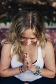 margot yoga - anjali mudra